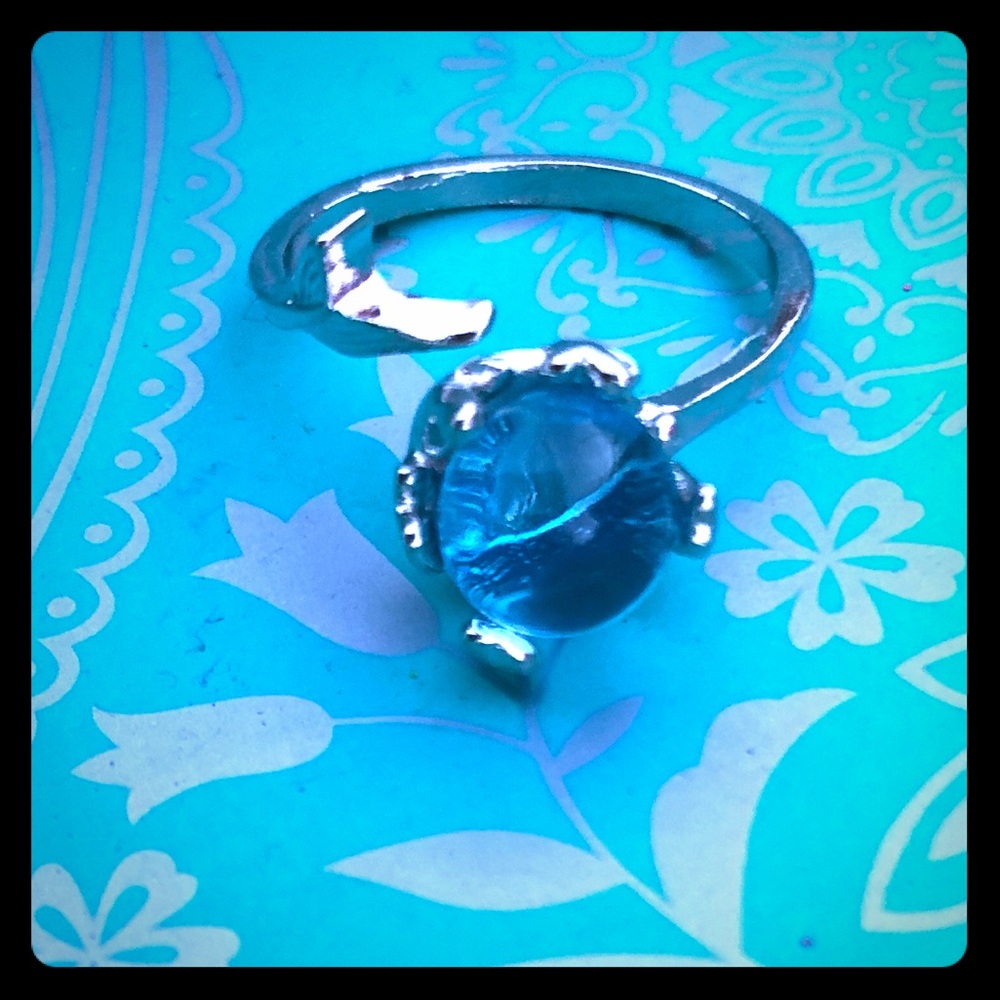 Mermaid tail bubble ring